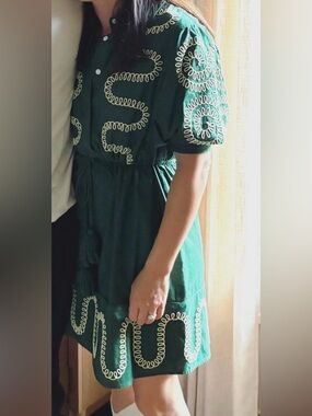 Anna Cate Kelly Green Embroidered Linen Feel Dress size S